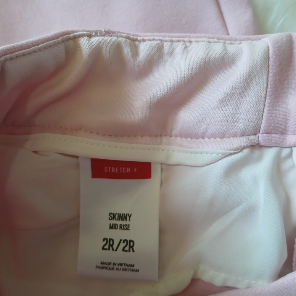 Express Pink Capris - Picture 2 of 5